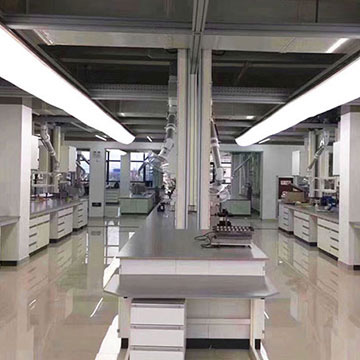 签约某市政试验室设备安装调试